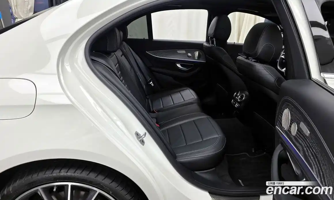 Mercedes-Benz E-Class 2021 2.0 Автомат в Москве № 171029, фото 13