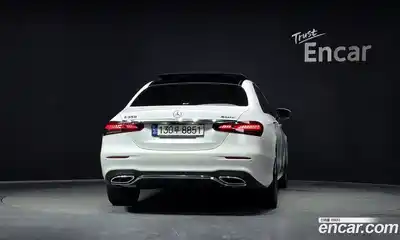 Mercedes-Benz E-Class 2021 2.0 Автомат в Москве № 171029, миниатюра 2