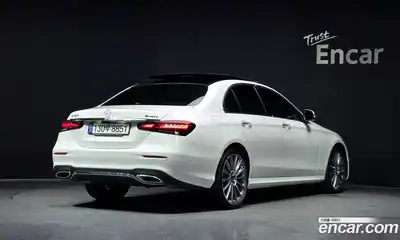 Mercedes-Benz E-Class 2021 2.0 Автомат в Москве № 171029, миниатюра 4