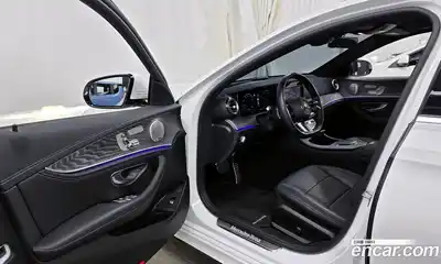 Mercedes-Benz E-Class 2021 2.0 Автомат в Москве № 171029, миниатюра 5