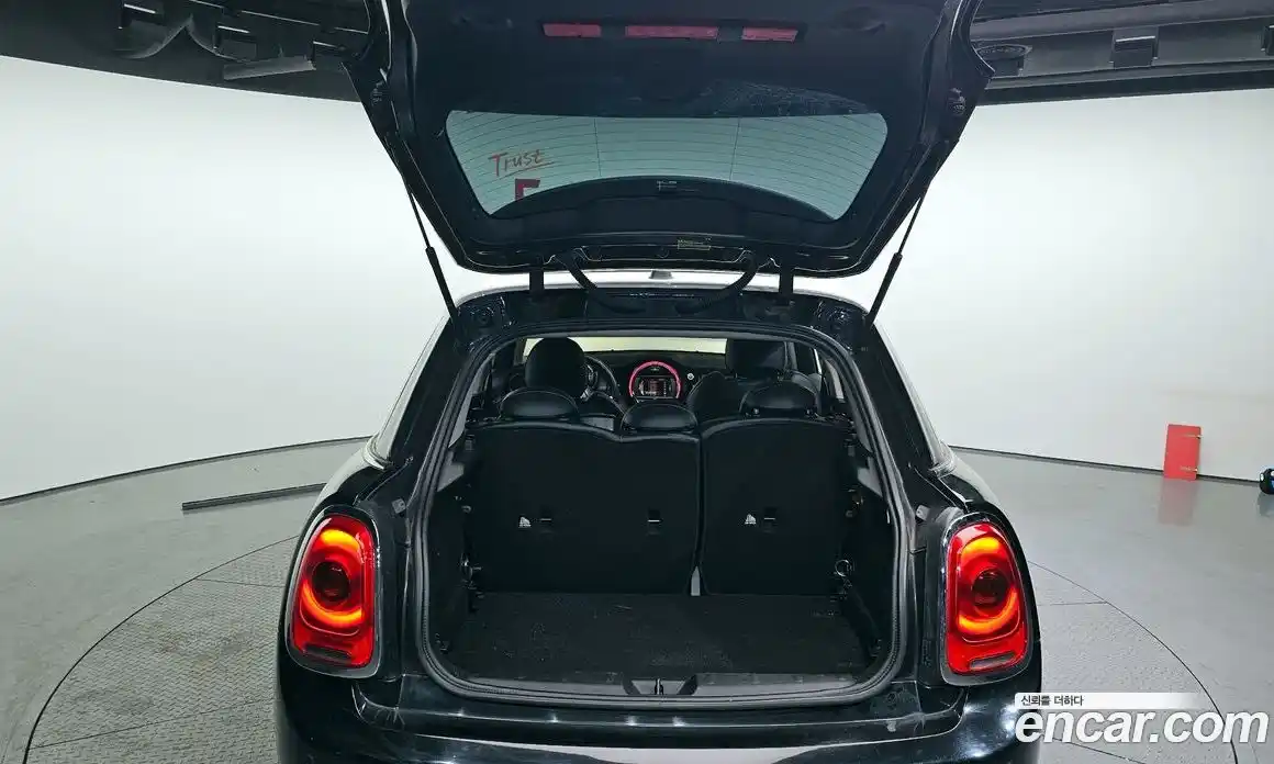 Mini Cooper 2015 1.5 Автомат в Москве № 179261, фото 14