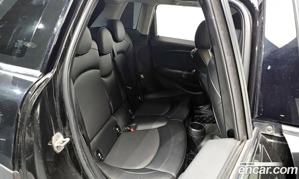 Mini Cooper 2015 1.5 Автомат в Москве № 179261, фото 15