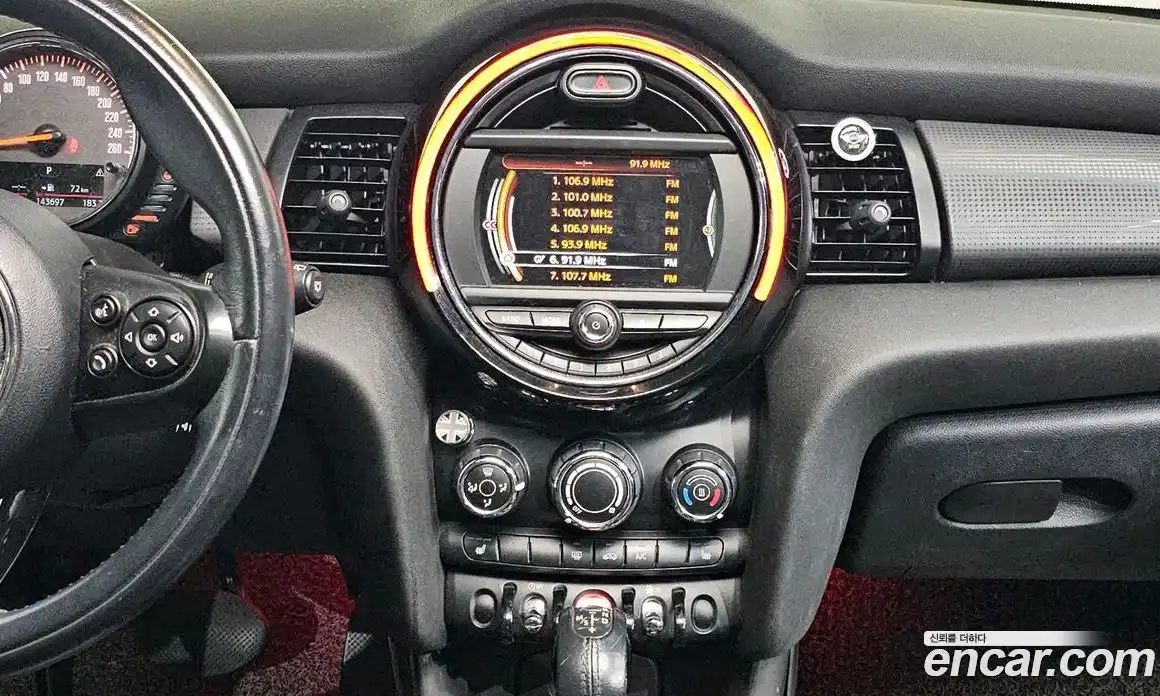 Mini Cooper 2015 1.5 Автомат в Москве № 179261, фото 20