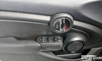 Mini Cooper 2015 1.5 Автомат в Москве № 179261, миниатюра 10