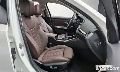 BMW 3-Series 2022 2.0 Автомат в Москве № 187061, миниатюра 6