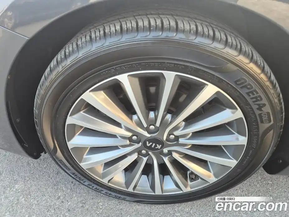 Kia K7 2019 2.4 Автомат в Москве № 19048, фото 19