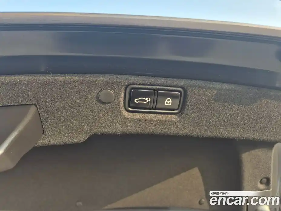 Kia K7 2019 2.4 Автомат в Москве № 19048, фото 20