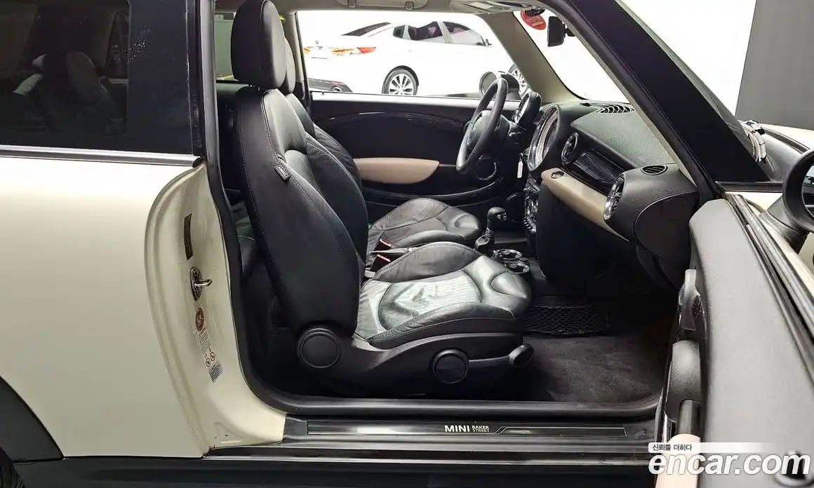 Mini Cooper 2013 1.6 Автомат в Москве № 191152, фото 14