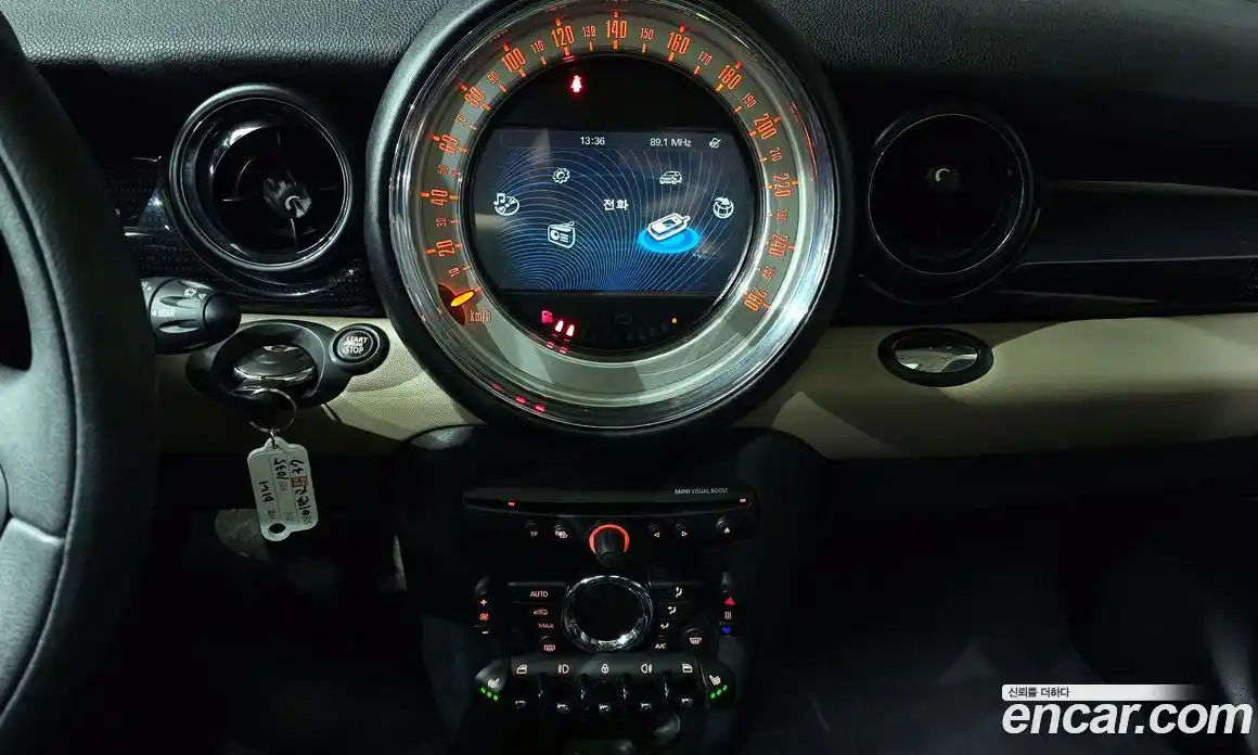 Mini Cooper 2013 1.6 Автомат в Москве № 191152, фото 15