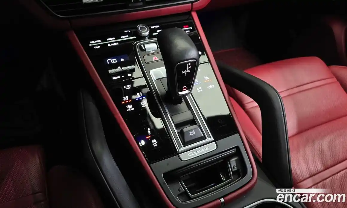 Porsche Cayenne 2021 3.0 Автомат в Москве № 197406, фото 9