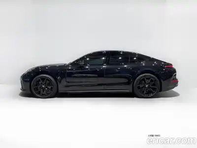 Porsche Panamera, 2024