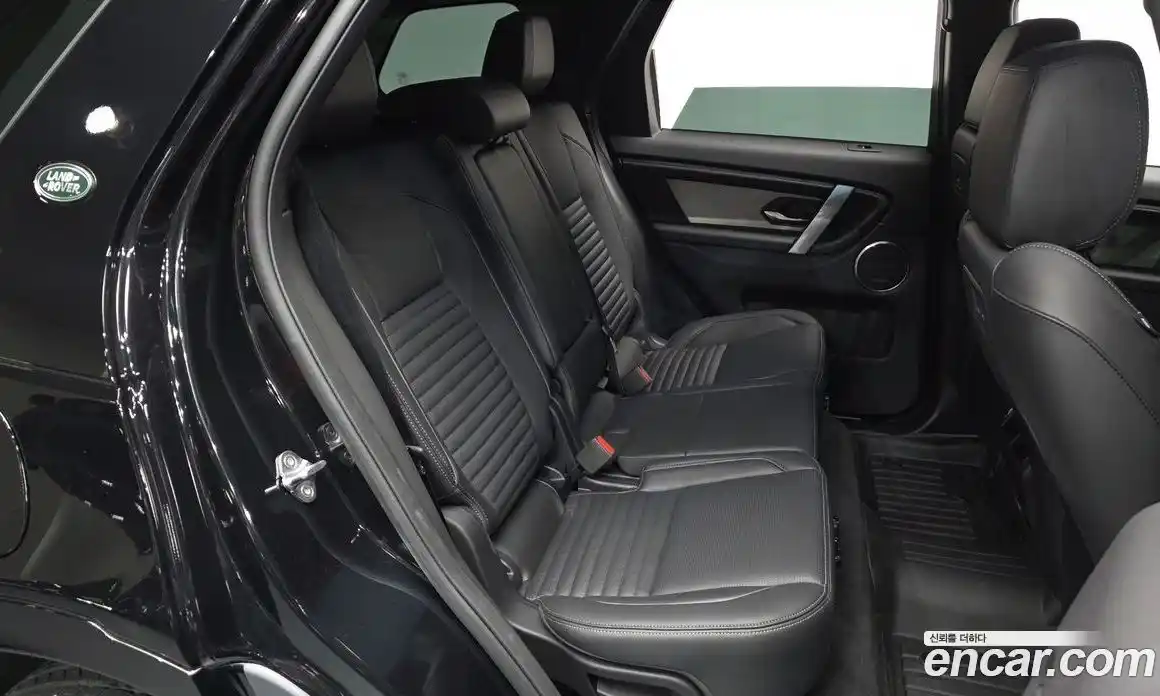 Land Rover Discovery Sport 2025 2.0 Автомат в Москве № 198071, фото 12