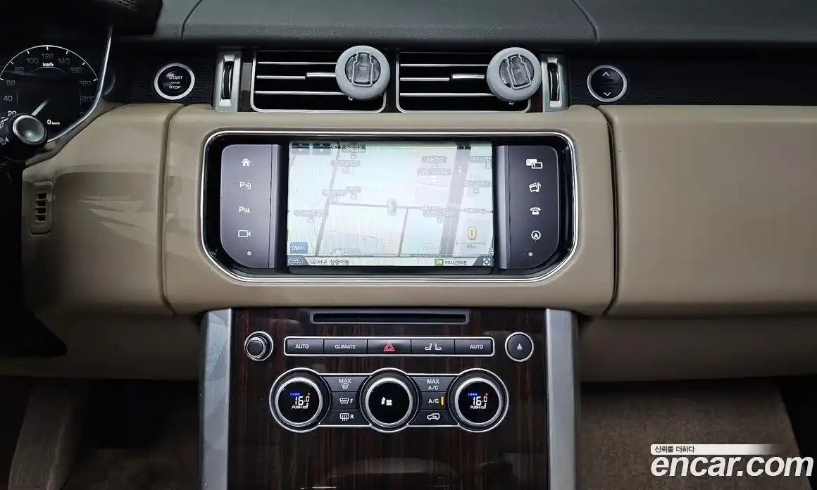 Land Rover Range-Rover 2016 4.4 Автомат в Москве № 198115, фото 14