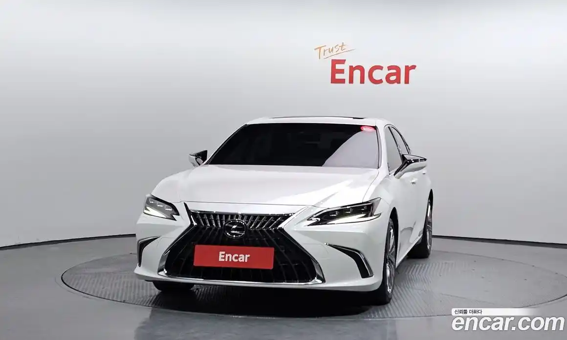 Lexus ES 2025 2.5 Автомат в Москве № 198853, фото 12