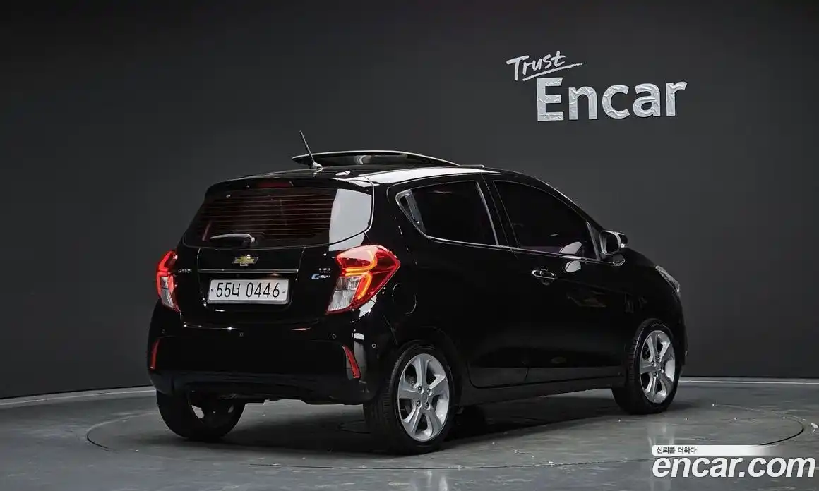 Chevrolet Spark 2017 1.0 Автомат в Москве № 202774, фото 17