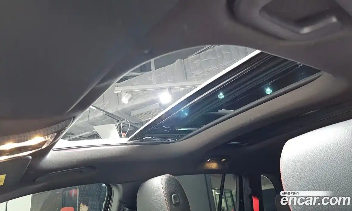 Mercedes-Benz GLB-Class 2023 2.0 Автомат в Москве № 205182, фото 19