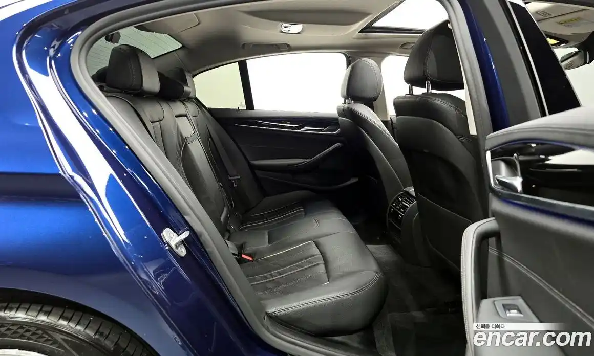 BMW 5-Series 2018 2.0 Автомат в Москве № 211562, фото 17