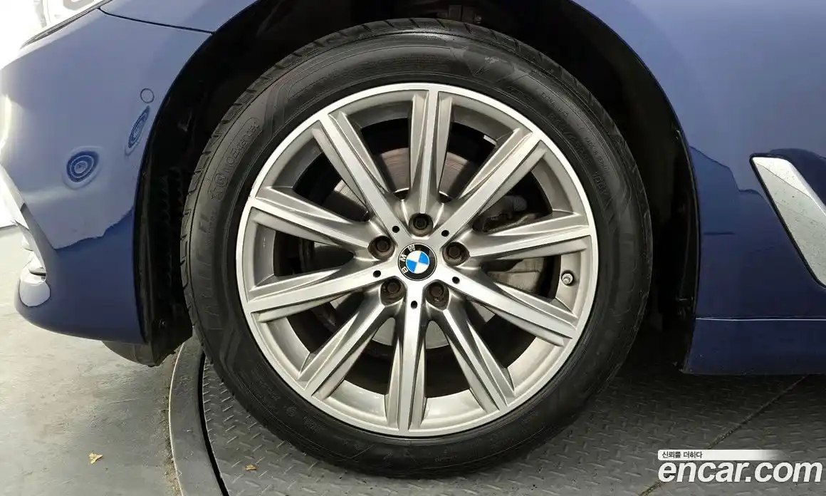 BMW 5-Series 2018 2.0 Автомат в Москве № 211562, фото 4