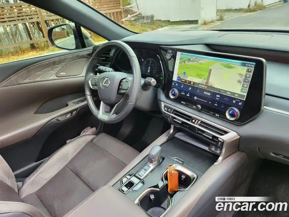 Lexus RX 2024 2.5 Автомат в Москве № 214815, фото 14