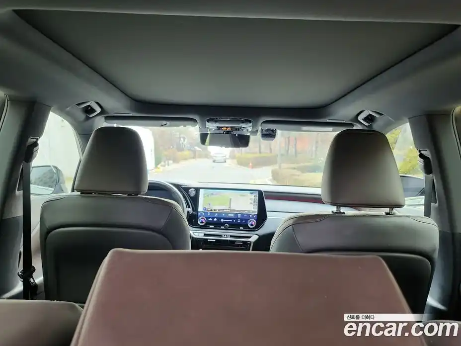 Lexus RX 2024 2.5 Автомат в Москве № 214815, фото 19