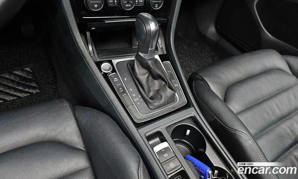 Volkswagen Golf 2016 2.0 Автомат в Москве № 215122, фото 17