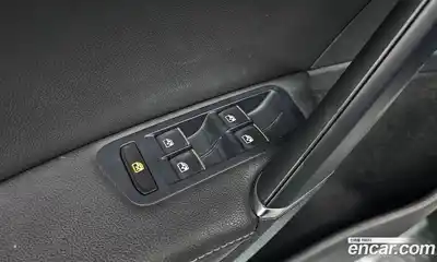 Volkswagen Golf 2016 2.0 Автомат в Москве № 215122, миниатюра 7