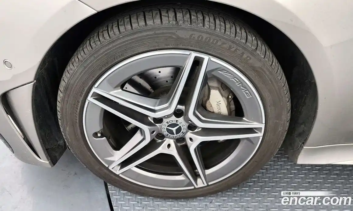 Mercedes-Benz CLS-Class 2023 2.0 Автомат в Москве № 216224, фото 5