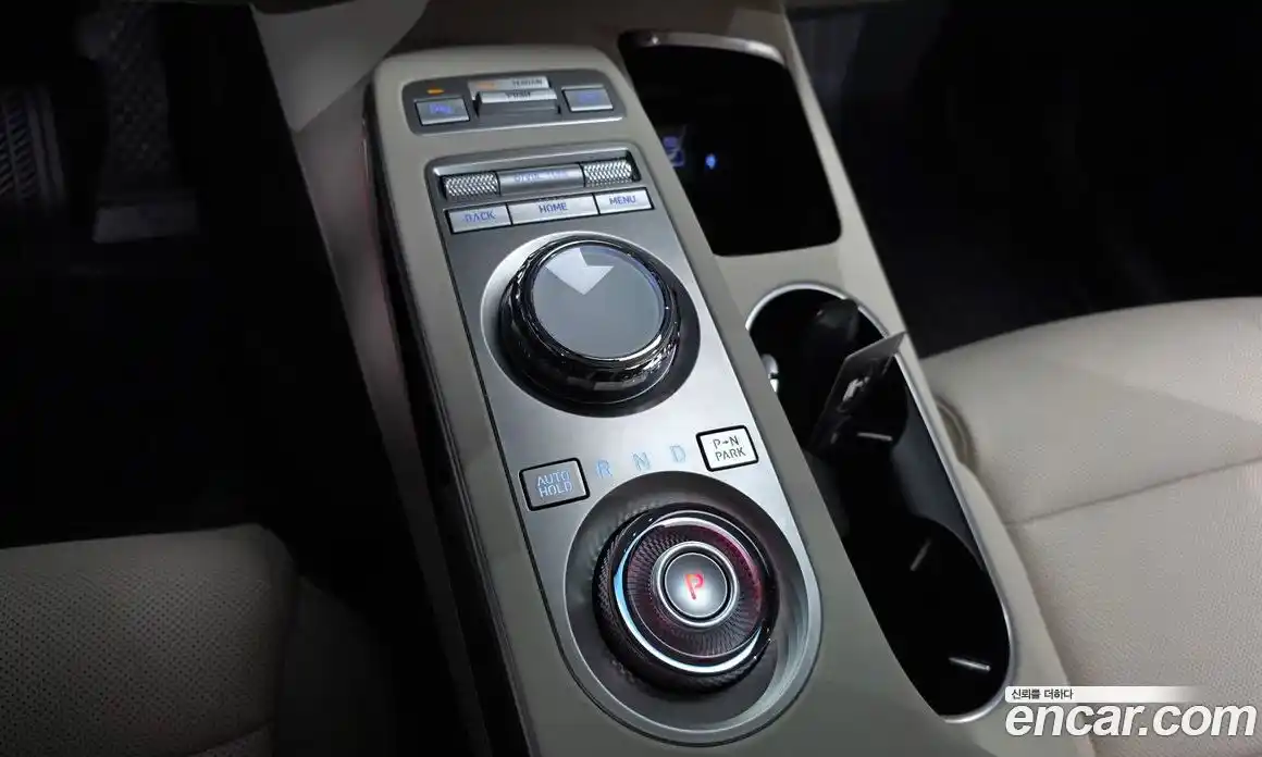 Genesis GV70 2024 2.5 Автомат в Москве № 21889, фото 19