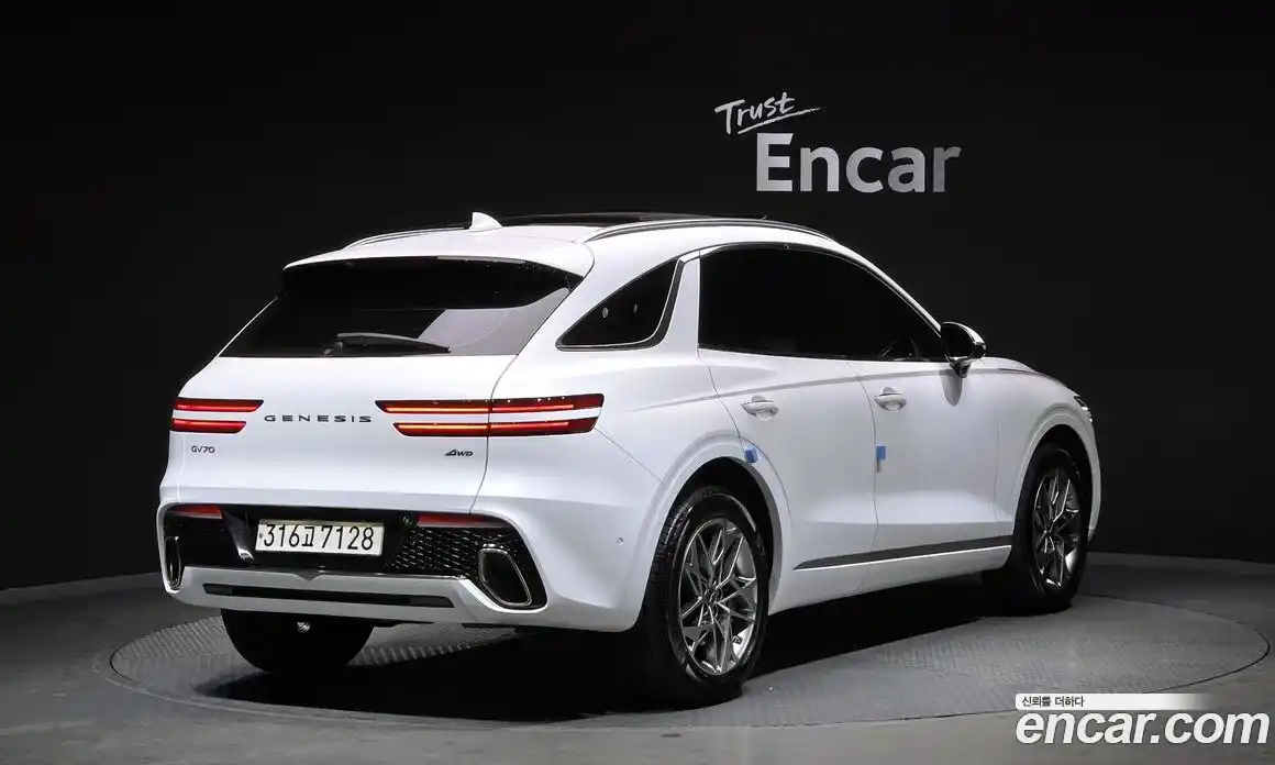 Genesis GV70 2024 2.5 Автомат в Москве № 21889, фото 3