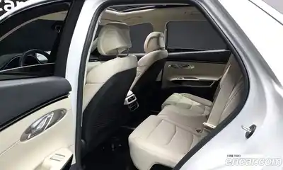 Genesis GV70 2024 2.5 Автомат в Москве № 21889, миниатюра 5