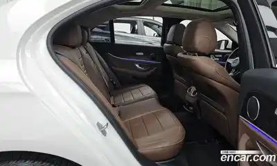 Mercedes-Benz E-Class 2017 2.0 Автомат в Москве № 224735, миниатюра 12