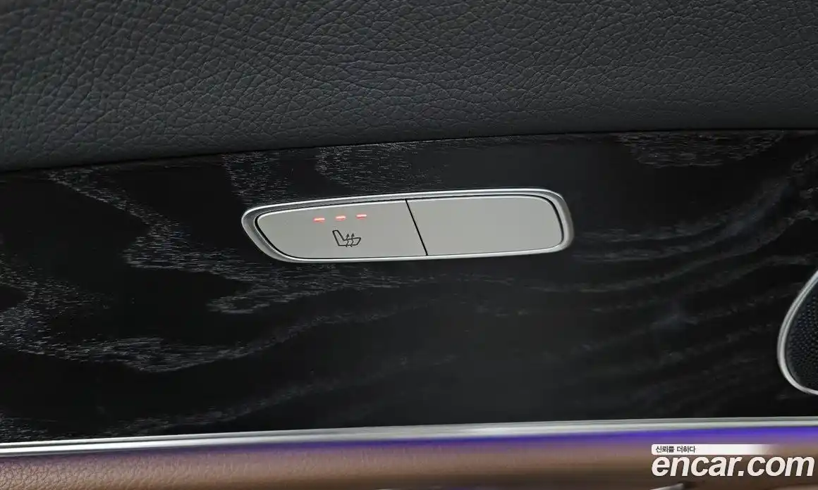 Mercedes-Benz E-Class 2017 2.0 Автомат в Москве № 224735, фото 19