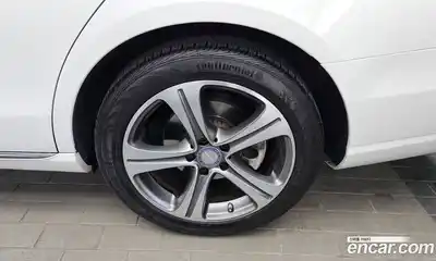 Mercedes-Benz E-Class 2017 2.0 Автомат в Москве № 224735, миниатюра 5