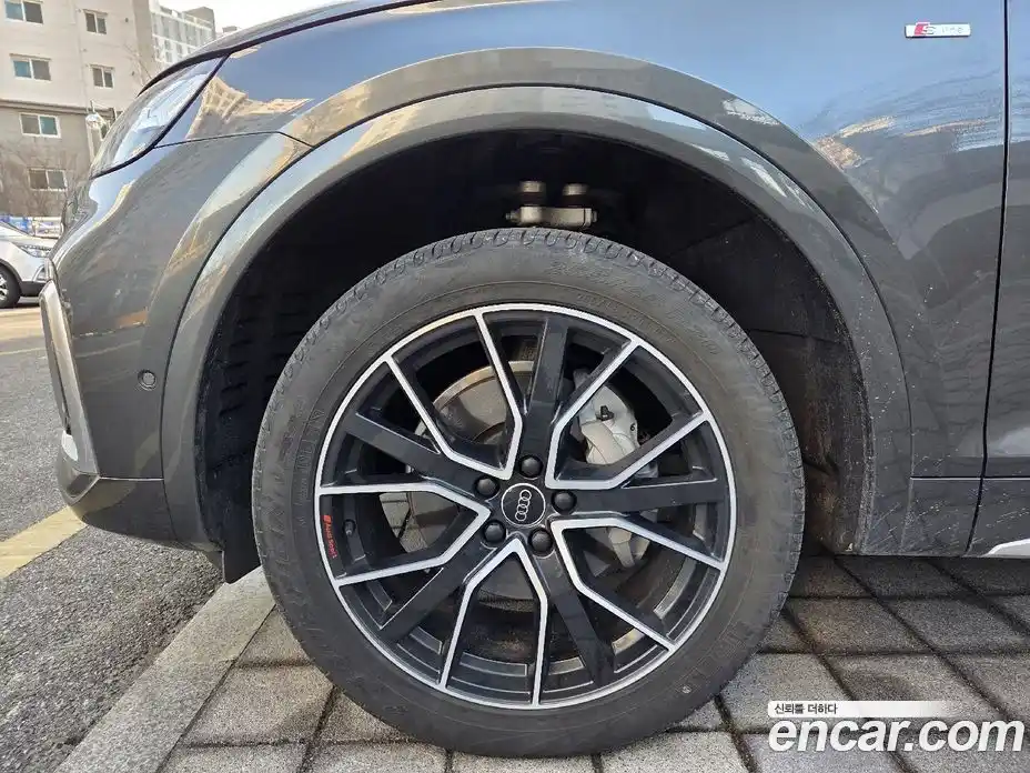 Audi Q5 2024 2.0 Автомат в Москве № 230345, фото 5