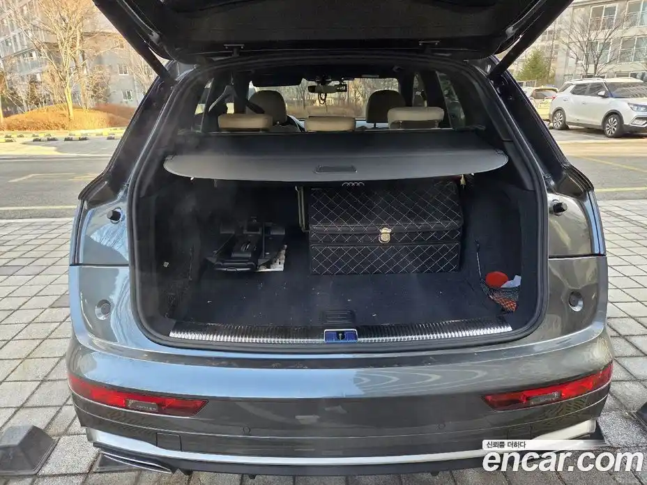 Audi Q5 2024 2.0 Автомат в Москве № 230345, фото 7