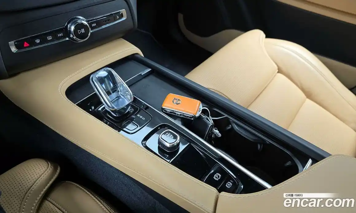 Volvo XC90 2022 2.0 Автомат в Москве № 230632, фото 15