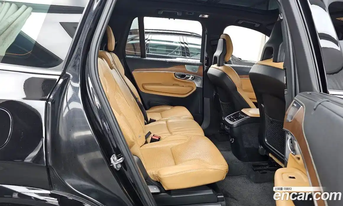 Volvo XC90 2018 2.0 Автомат в Москве № 230665, фото 5