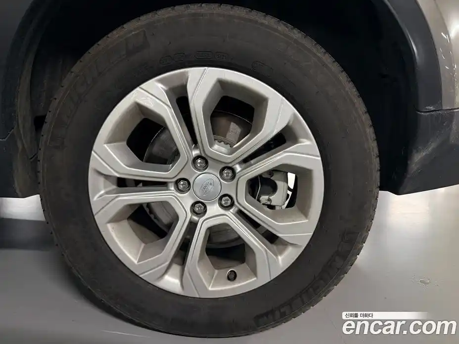 Land Rover Discovery Sport 2022 2.0 Автомат в Москве № 231327, фото 18