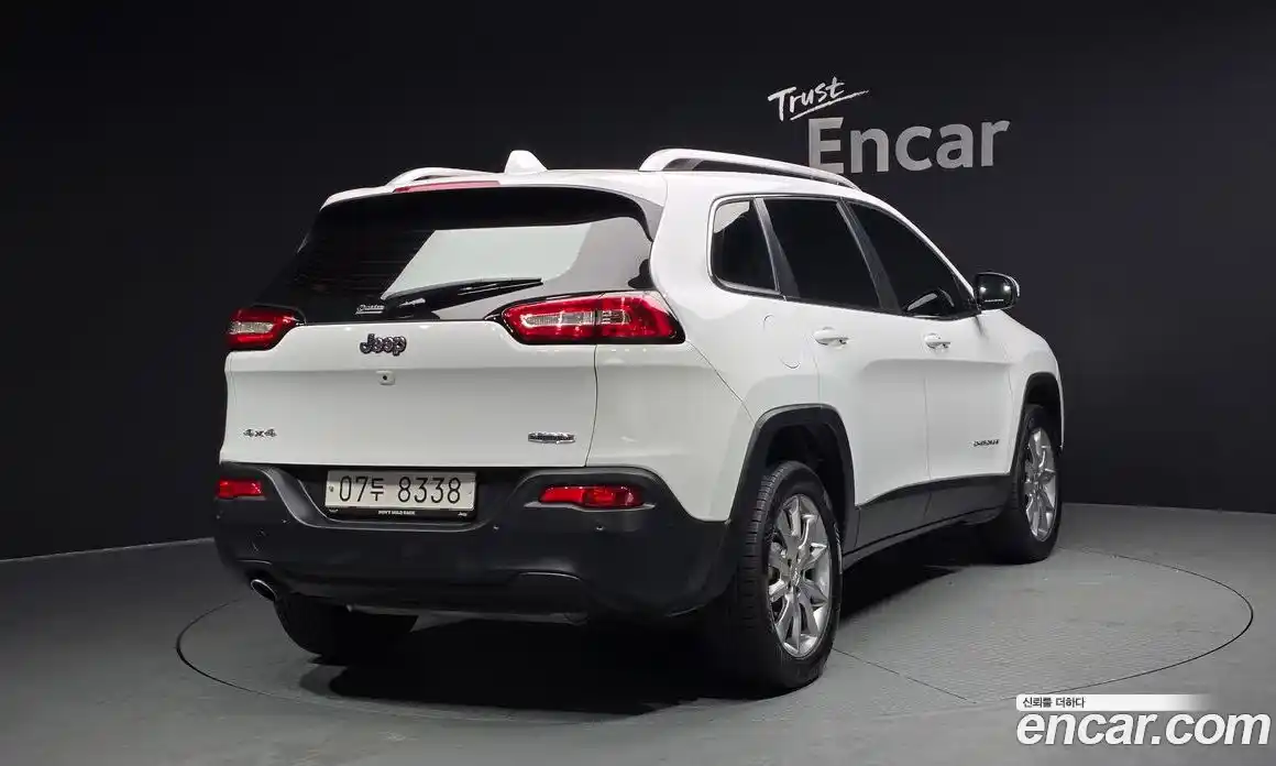 Jeep Cherokee 2018 2.4 Автомат в Москве № 232291, фото 5