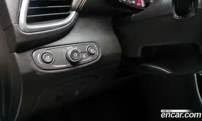 Chevrolet Trax 2018 1.6 Автомат в Москве № 238779, миниатюра 11