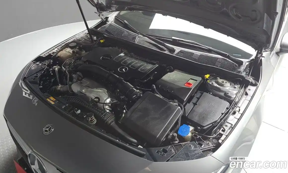 Mercedes-Benz A-Class 2020 2.0 Автомат в Москве № 239748, фото 4