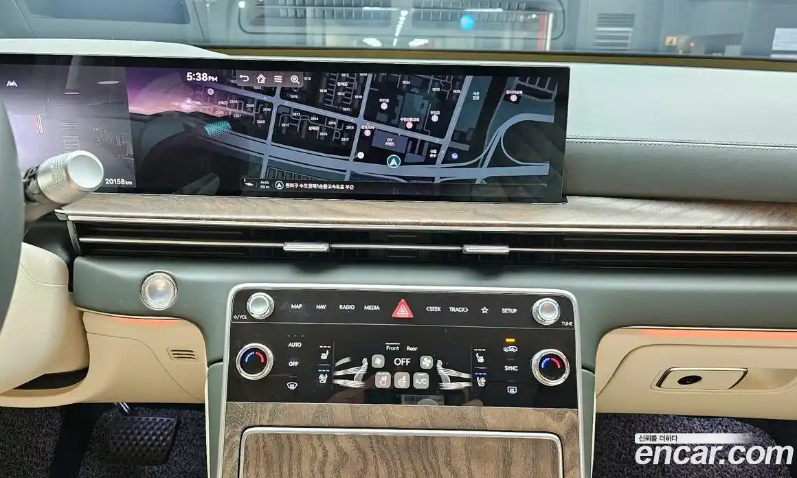 Genesis GV80 2024 2.5 Автомат в Москве № 26489, фото 14