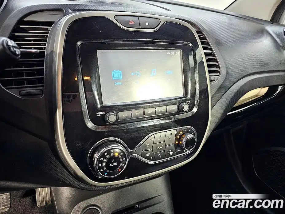 Renault QM3 2014 1.5 Автомат в Москве № 265557, фото 13