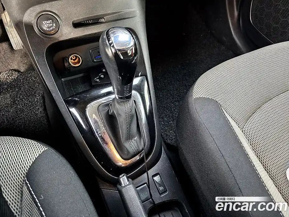 Renault QM3 2014 1.5 Автомат в Москве № 265557, фото 14