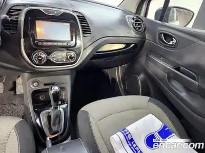 Renault QM3 2014 1.5 Автомат в Москве № 265557, миниатюра 10