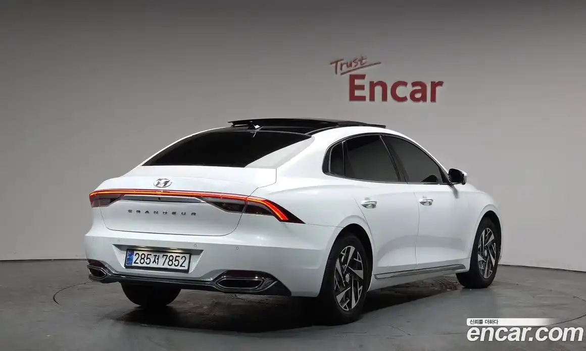 Hyundai Grandeur 2022 2.4 Автомат в Москве № 266861, фото 12