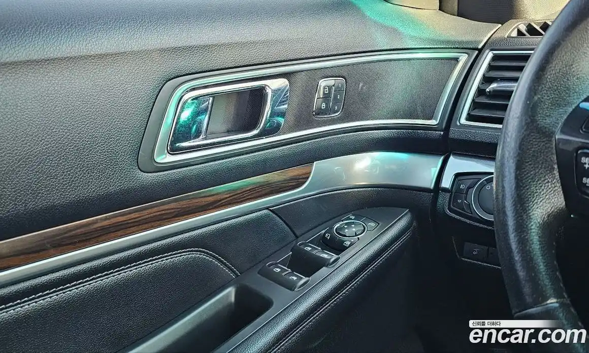 Ford Explorer 2016 2.3 Автомат в Москве № 281292, фото 12