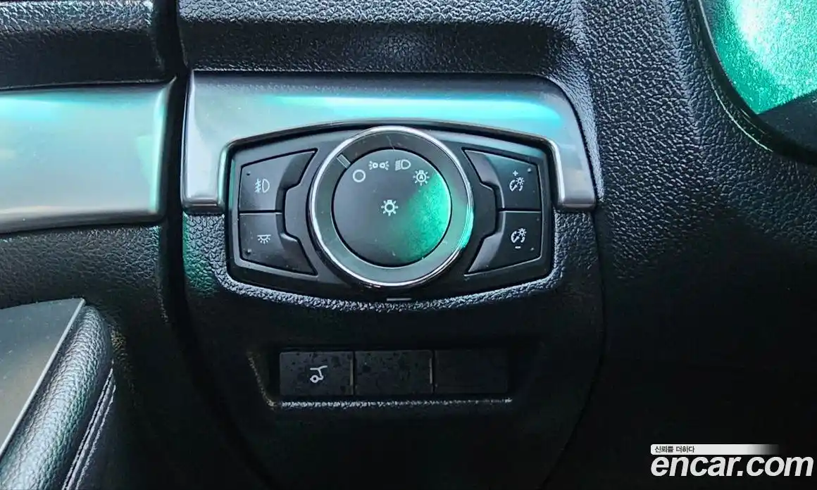 Ford Explorer 2016 2.3 Автомат в Москве № 281292, фото 13