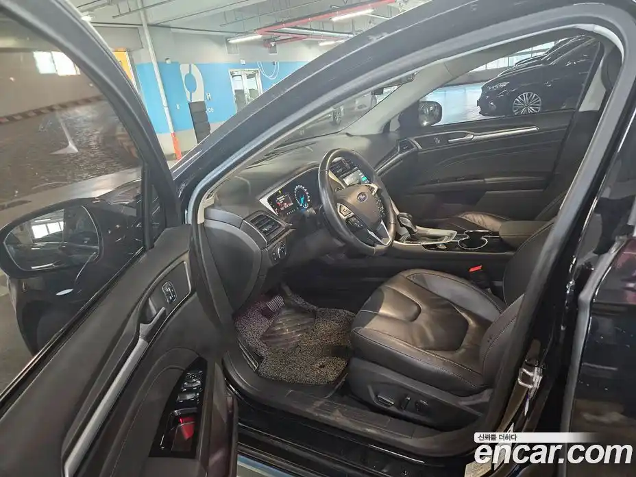 Ford Mondeo 2017 2.0 Автомат в Москве № 282127, фото 8