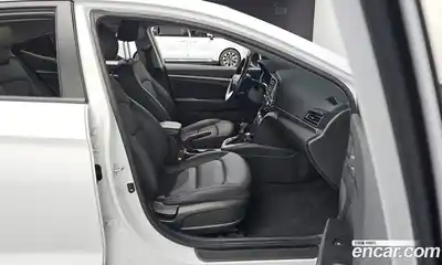 Hyundai Avante 2020 1.6 Автомат в Москве № 282345, миниатюра 11